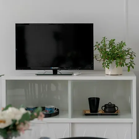 Przytulny I Klimatyczny Apartament Na Parterze Z Parkingiem W Poznaniu By Renters * Poznan